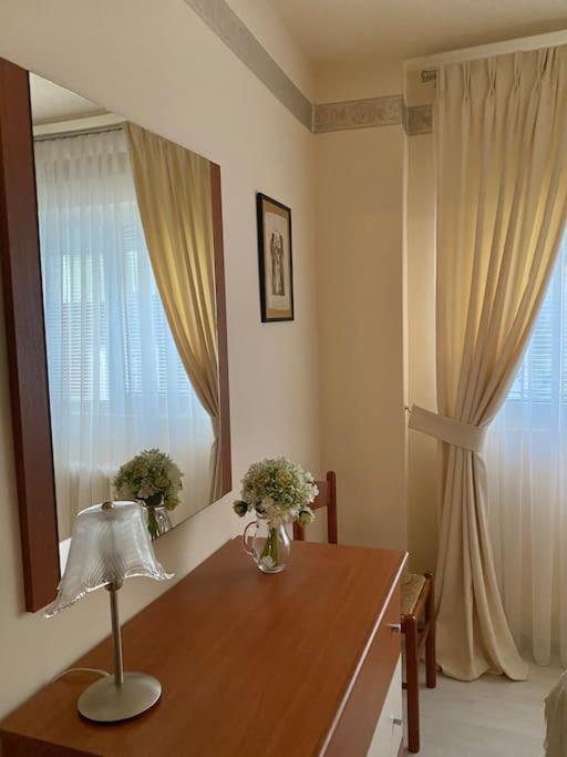 Lovely & Quiet 1-Bedroom Condo With Free Parking Букурещ Екстериор снимка